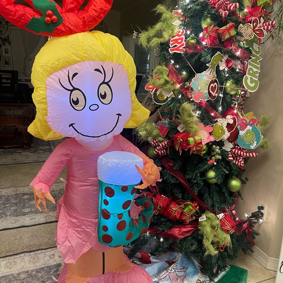 The grinch Cindy lou who airblown inflatable 5 feet - Picture 8 of 17